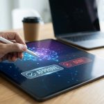 Ajanın yanlış aksiyonunu önleyen onay mekanizması tasarımı