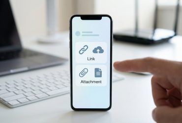 iPhone’da Dosya Paylaşırken Link mi Ek mi? Doğru Seçim