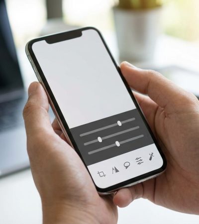 iPhone’da Fotoğraf Düzenleme: En Sık Kullanılan Araçlar 3 iPhone’da Fotoğraf Düzenleme: En Sık Kullanılan Araçlar