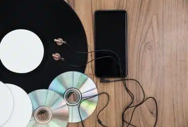 Vinil Plakların Yükselişi: Müzik Endüstrisi Gelirlerinde Büyük Artış 18 vinil plak satışları artışı